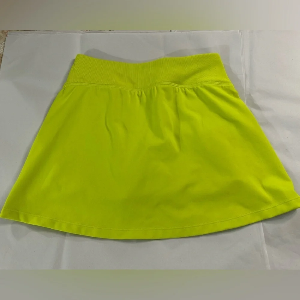 Reebok vibrant yellow